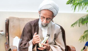 گریه کشیش‌های مسیحی با شنیدن دعای عرفه