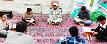 تصاویر/ محفل هفتگی انس با قرآن در مدرسه علمیه حضرت ولی‌عصر(عج) انار
