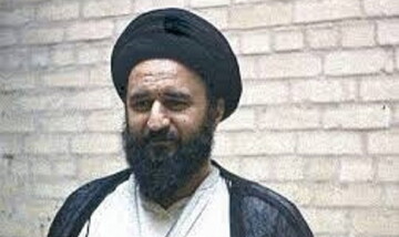 در بحث علمی صبور، در برابر انحرافات جدی و قاطع