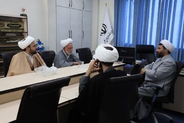 تصاویر/ جلسه مدیر حوزه علمیه کردستان با دادستان ویژه روحانیت منطقه غرب کشور