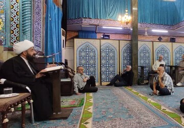 تصاویر/ شرح چهل حدیث امام خمینی(ره) در مسجد امام حسن مجتبی(ع)