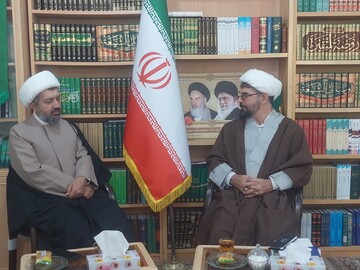 تصاویر/ دیدار مسئول ستاد اقامه نماز استان زنجان با امام جمعه شهرستان خرمدره