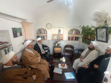 اقامه نماز در محیط‌های کاری نیازمند هم‌افزایی حوزه و دولت است