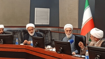 مسجد باید محور ارتباط مردم با نهادهای فرهنگی و اجتماعی باشد