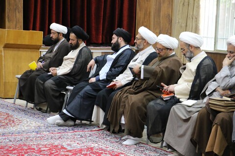 تصاویر|دوره ضمن خدمت مدیران حوزه علمیه اصفهان