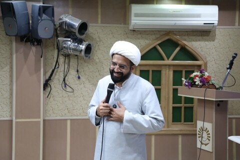 برگزاری درس اخلاق ویژه همسران طلاب یزد