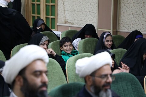 برگزاری درس اخلاق ویژه همسران طلاب یزد