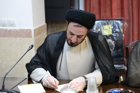 تصاویر/ برگزاری جلسه بصیرتی با موضوع نقد جریان فکری قرآن بسندگی