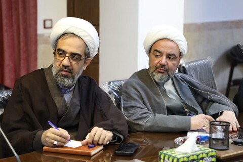 تصاویر/ برگزاری جلسه بصیرتی با موضوع نقد جریان فکری قرآن بسندگی