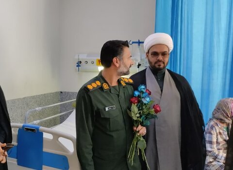 تصاویر/ تقدیر امام جمعه کوهبنان از کادر درمان