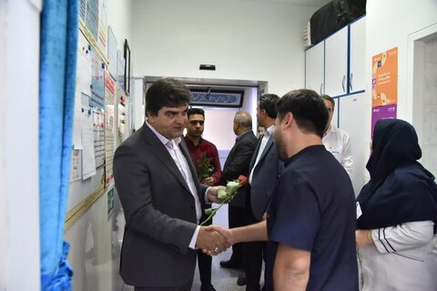 تصاویر/ تجلیل از پرستاران بیمارستان ضیایی اردکان