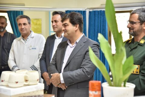 تصاویر/ تجلیل از پرستاران بیمارستان ضیایی اردکان