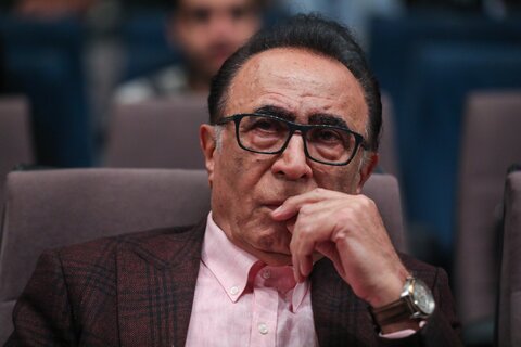 تصاویر/  آیین رونمایی از کتاب «من از کودکی...»