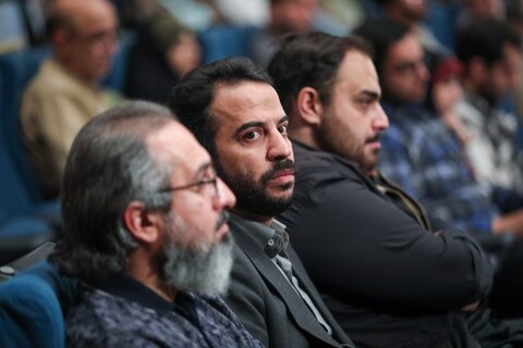 تصاویر/  آیین رونمایی از کتاب «من از کودکی...»