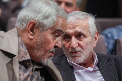 تصاویر/  آیین رونمایی از کتاب «من از کودکی...»