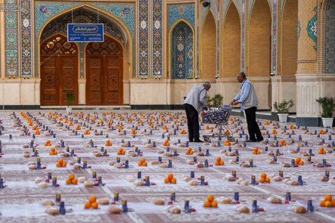 إقامة سفرة مباركة في صحن السيدة فاطمة (ع) بالعتبة العلوية احتفاء بمولد السيدة زينب (ع)