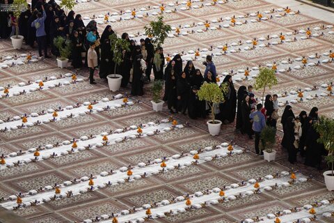 إقامة سفرة مباركة في صحن السيدة فاطمة (ع) بالعتبة العلوية احتفاء بمولد السيدة زينب (ع)