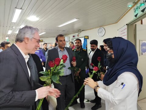 تصاویر/ تقدیر امام جمعه بم از کادر درمان