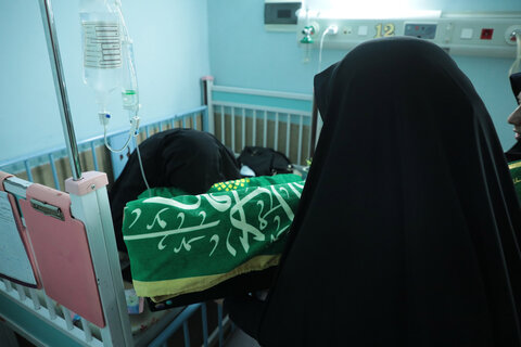 به مناسبت میلاد حضرت زینب(س):تجلیل از پرستاران بیمارستان حضرت معصومه(س)با حضور خادمان حرم مطهر حضرت موسی مبرقع(ع)