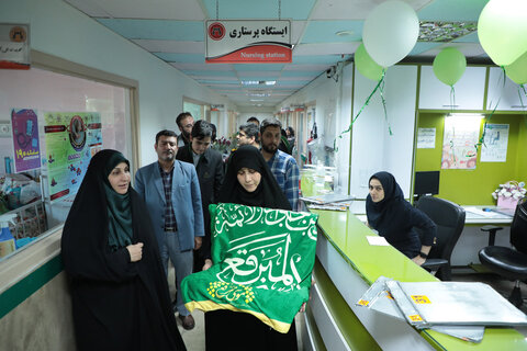 به مناسبت میلاد حضرت زینب(س):تجلیل از پرستاران بیمارستان حضرت معصومه(س)با حضور خادمان حرم مطهر حضرت موسی مبرقع(ع)