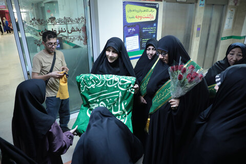 به مناسبت میلاد حضرت زینب(س):تجلیل از پرستاران بیمارستان حضرت معصومه(س)با حضور خادمان حرم مطهر حضرت موسی مبرقع(ع)