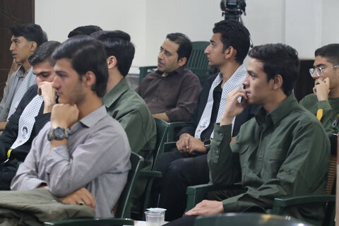 تصاویر/ دیدار نماینده ولی فقیه کرمان با نمایندگان تشکل های دانش آموزی