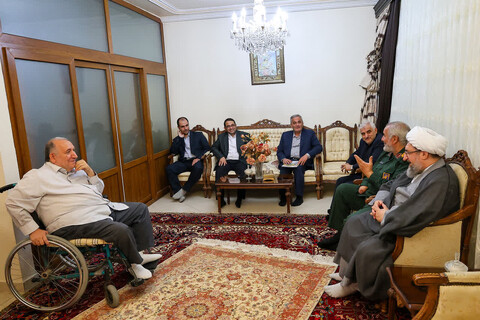 تصاویر | عیادت امام جمعه تبریز از جانبازان سرافراز دفاع مقدس