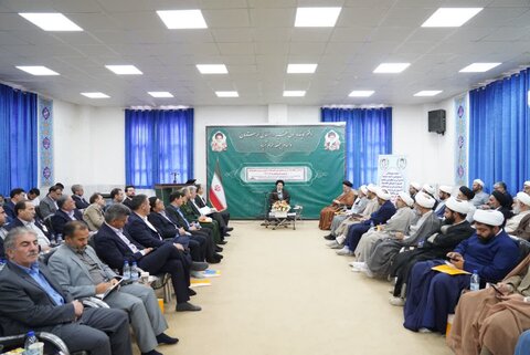 تصاویر/گردهمایی سالانه اعضای شورای همکاری حوزه‌های علمیه و آموزش‌وپرورش لرستان