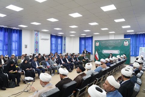 تصاویر/گردهمایی سالانه اعضای شورای همکاری حوزه‌های علمیه و آموزش‌وپرورش لرستان