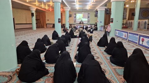 تصاویر/ محفل انس با قران در شهرستان تکاب