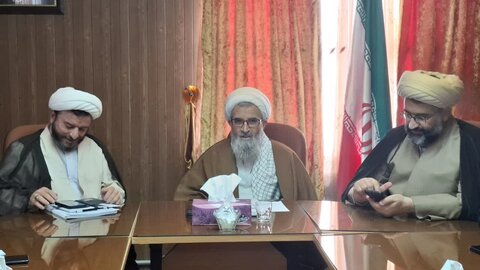 تصاویر/جلسه قرارگاهی ائمه جمعه شمال آذربایجان غربی در پلدشت