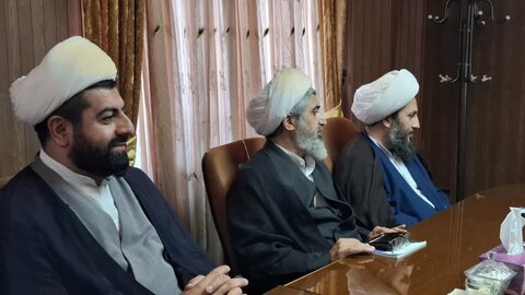 تصاویر/جلسه قرارگاهی ائمه جمعه شمال آذربایجان غربی در پلدشت