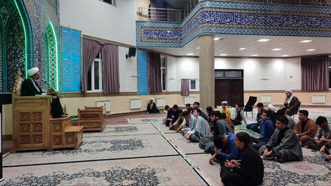 تصاویر/ درس اخلاق طلاب سلماس