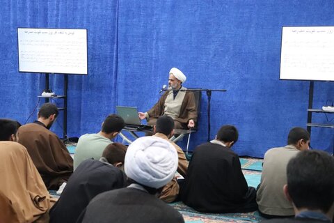 تصاویر/ درس اخلاق طلاب مدرسه علمیه امام خامنه ای ارومیه