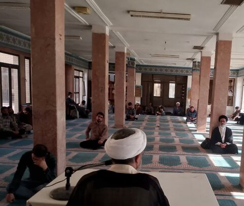 تصاویر/ بزرگداشت سالروز ولادت حضرت زینب(س) در مدرسه علمیه آیت‌الله یثربی(ره) کاشان