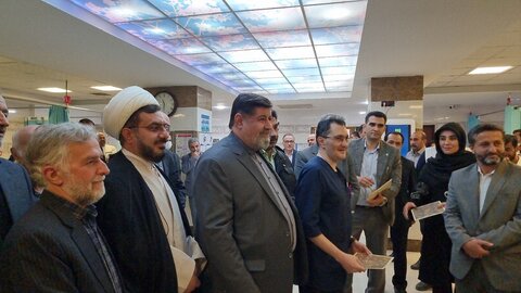 تصاویر/ تقدیر از پرستاران دماوند با حضور امام جمعه