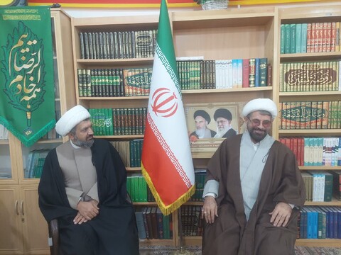 تصاویر/ دیدار مسئول ستاد اقامه نماز استان زنجان با امام جمعه شهرستان خرمدره