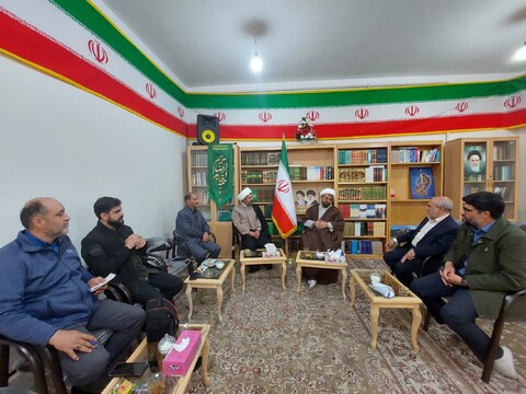 تصاویر/ دیدار مسئول ستاد اقامه نماز استان زنجان با امام جمعه شهرستان خرمدره