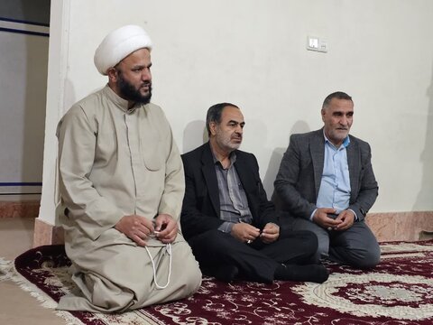 تصاویر/تکریم طلاب کامیاران توسط نماینده ولی‌فقیه در استان کردستان