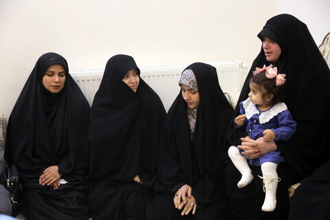 تصاویر/ تجلیل و تکریم اهالی رسانه و خبر قم از سه همسر شهید مدافع حرم