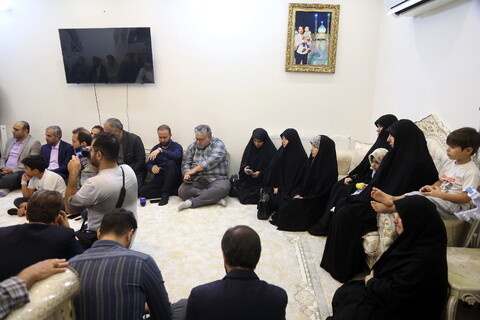 تصاویر/ تجلیل و تکریم اهالی رسانه و خبر قم از سه همسر شهید مدافع حرم