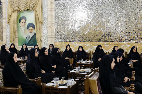 تصاویر/ دیدار پرستاران منتخب بیمارستان‌های مشهد با تولیت آستان قدس رضوی