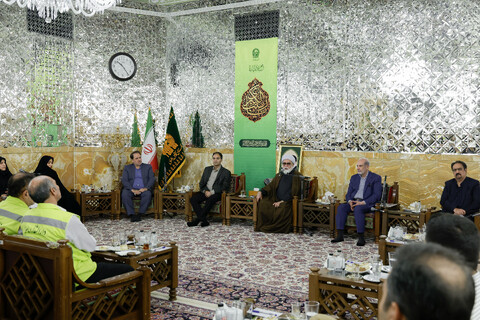 تصاویر/ دیدار پرستاران منتخب بیمارستان‌های مشهد با تولیت آستان قدس رضوی