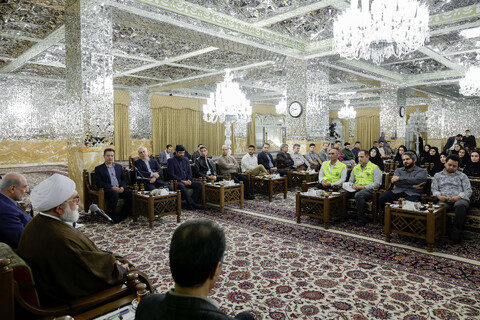 تصاویر/ دیدار پرستاران منتخب بیمارستان‌های مشهد با تولیت آستان قدس رضوی