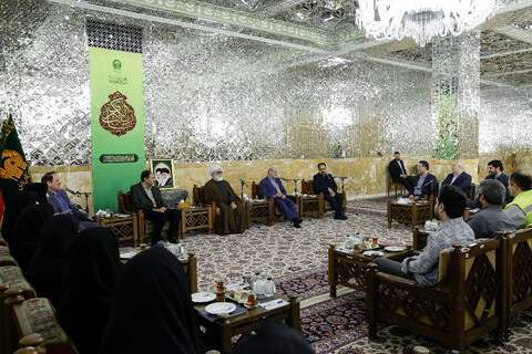 تصاویر/ دیدار پرستاران منتخب بیمارستان‌های مشهد با تولیت آستان قدس رضوی