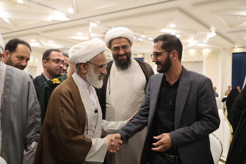 تصاویر / تجلیل از خانواده‌های شهدای جنگ تحمیلی 12 روزه در همدان