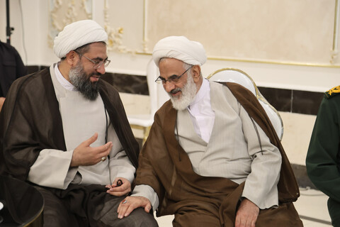 تصاویر / تجلیل از خانواده‌های شهدای جنگ تحمیلی 12 روزه در همدان