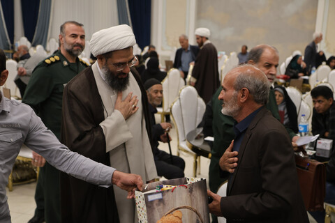 تصاویر / تجلیل از خانواده‌های شهدای جنگ تحمیلی 12 روزه در همدان