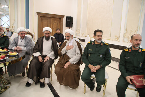 تصاویر / تجلیل از خانواده‌های شهدای جنگ تحمیلی 12 روزه در همدان