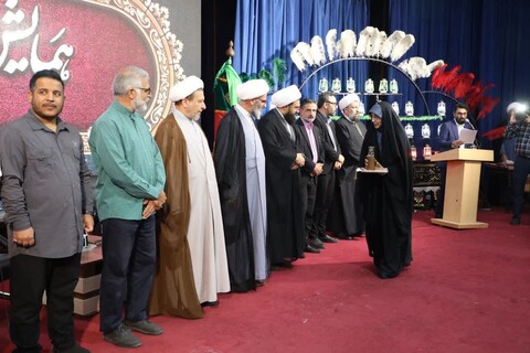 تصاویر/ حضور نماینده ولی‌فقیه در استان سمنان در همایش «عهد همدلی»